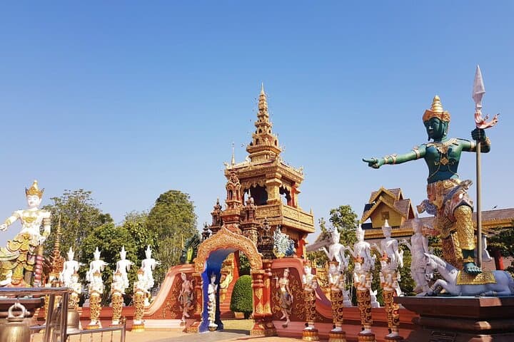 Chiang Rai Golden Triangle Day Tour from Chiang Mai: White Temple, Mekong Boat & Hill Tribes photo 4