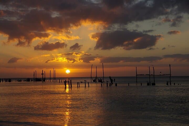 Holbox Private Sunset Tour: Yalahau Cenote, Isla Pasión & Sunset Views