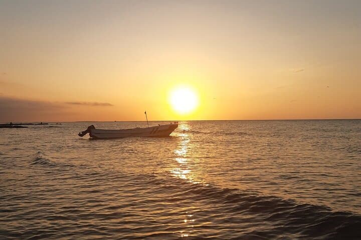 Holbox Private Sunset Tour: Yalahau Cenote, Isla Pasión & Sunset Views photo 2