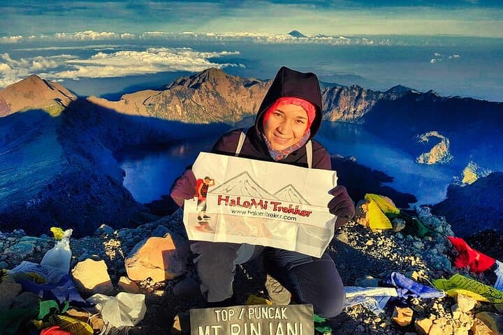 Mt Rinjani 2-Day Summit Trek from Sembalun: Reach 3,726m in 48 Hours