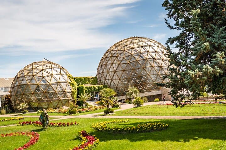 Full-Day Green Tour: Dragons' Garden, Porolissum & Jibou Botanical Garden