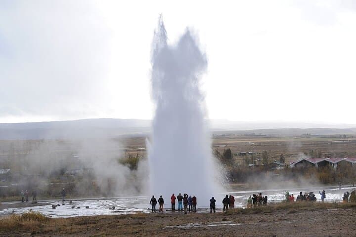 Private Golden Circle Tour from Reykjavik — Thingvellir, Geysir, Gullfoss & Kerid photo 4