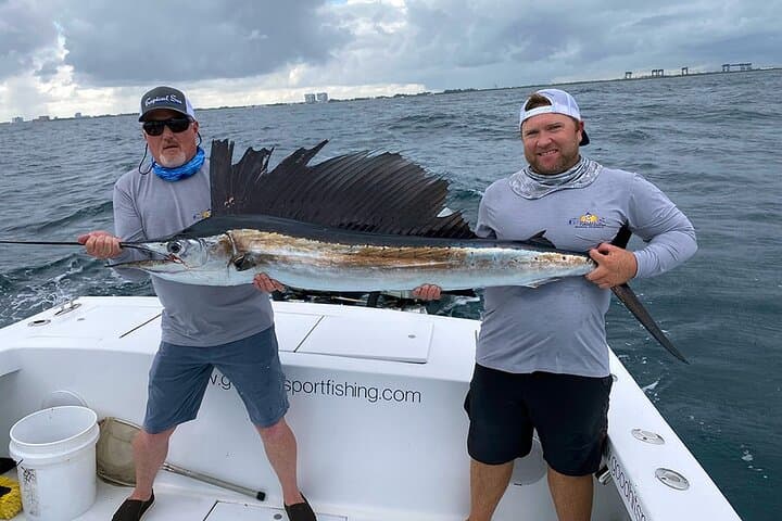 Fort Lauderdale 6-Hour Offshore Fishing Charter — Mahi, Sailfish & Big-Game Action photo 5
