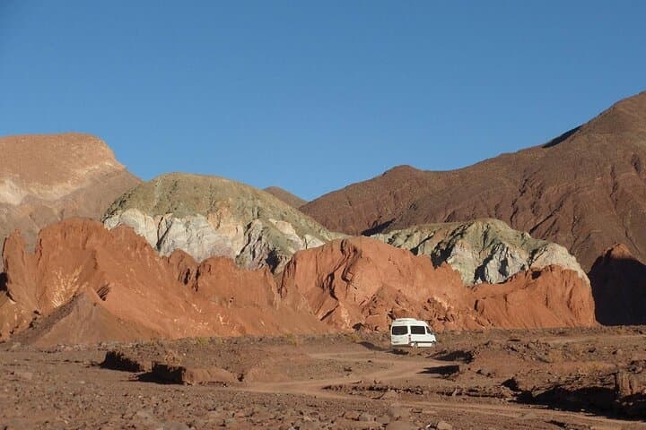Rainbow Valley & Yerbas Buenas Petroglyphs: High-Altitude Geology and Rock Art Near San Pedro de Atacama photo 5