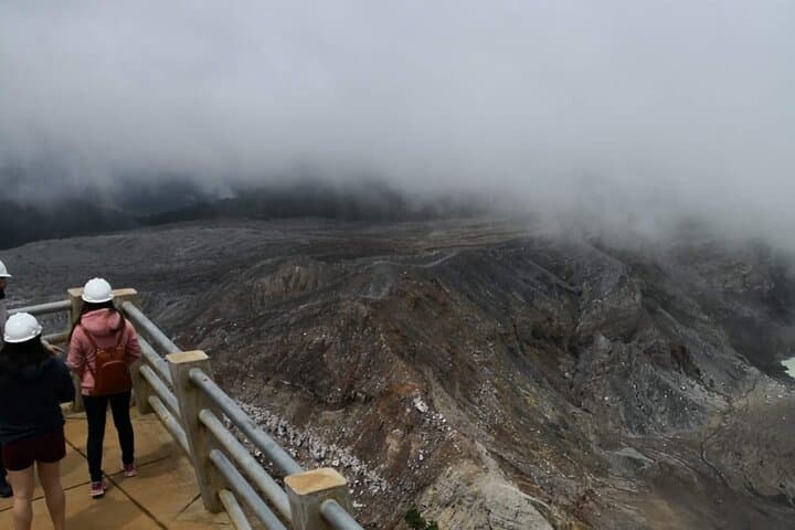 Poás Volcano, Coffee Farm & Waterfall Day Trip from San José photo 6