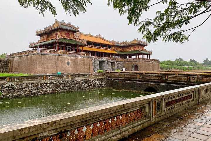 Vietnam Classic Discovery: 14-Day Cultural & Natural Highlights