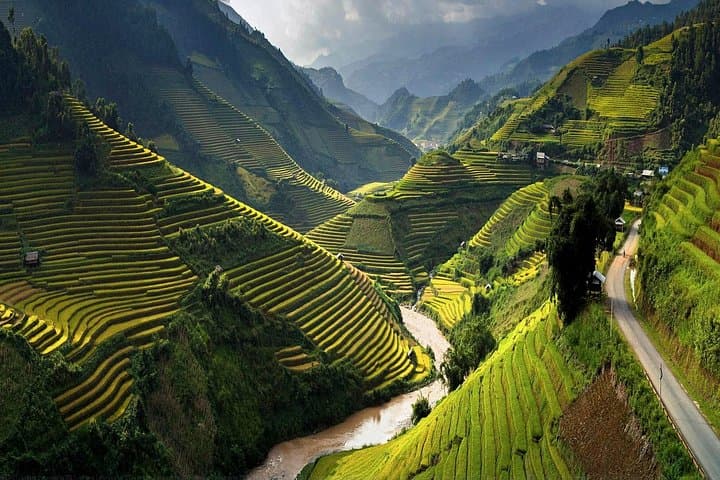 Northern Vietnam in 9 Days: Hanoi, Sapa, Ha Long & Ninh Binh Adventure photo 1