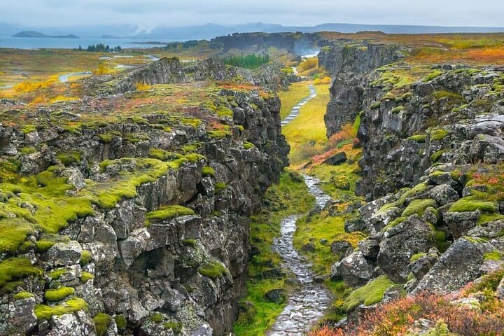 Private Golden Circle Tour from Reykjavik — Thingvellir, Geysir, Gullfoss & Kerid photo 3