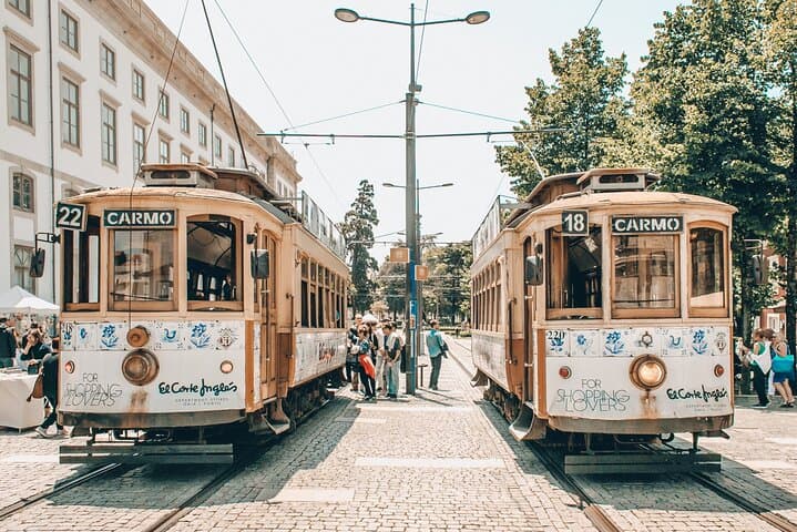 Porto Scavenger Hunt: Self-Guided City Highlights Walking Tour photo 6
