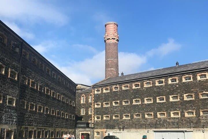 Explore Belfast's Political Past: Private Half-Day Historical Tour photo 3