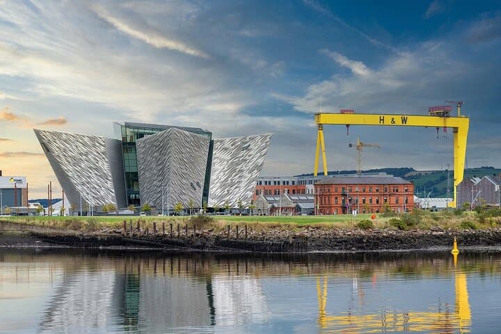 Explore Belfast's Political Past: Private Half-Day Historical Tour photo 6