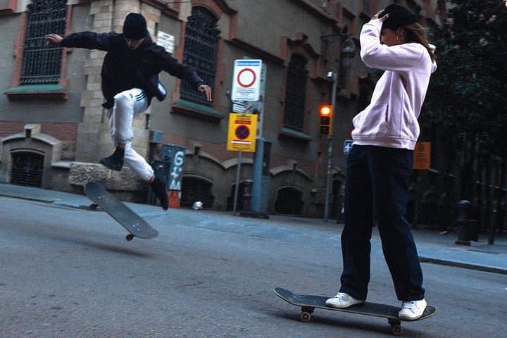 Cruiser Board Barcelona: Full-Day Coastal Skate Tour from Forum to Ciutadella photo 3