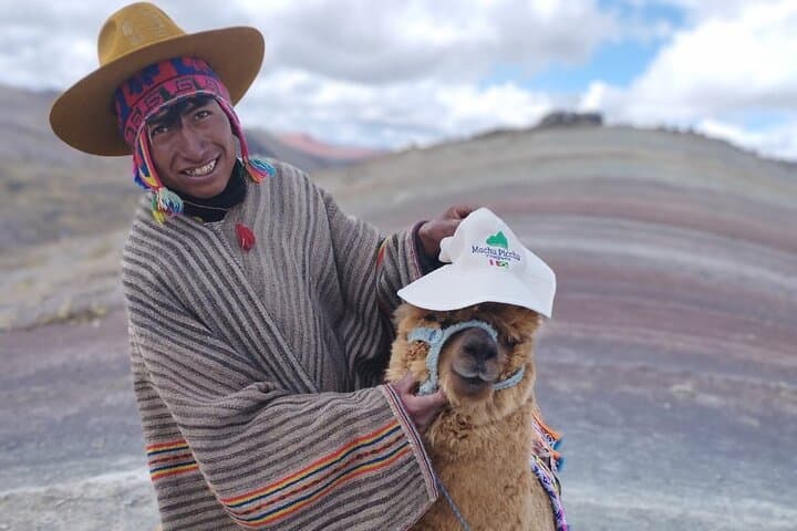 Palcoyo Mountain Private Full-Day Trek — A Quieter Rainbow Mountain Near Cusco photo 4
