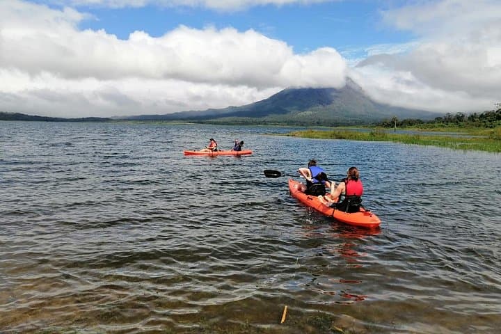 Kayaking and Wildlife Watching at Lake Arenal — Full-Day Tour from San José