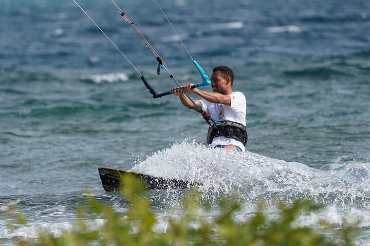 Private Kitesurfing Lessons at Playa Salinas: Learn to Kite at Punta Salinas photo 3