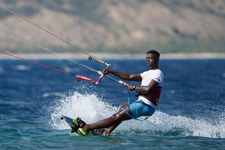 Private Kitesurfing Lessons at Playa Salinas: Learn to Kite at Punta Salinas photo 6