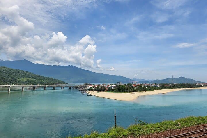 Private Full-Day Hue Citadel Tour: Perfume River Boat, Thien Mu & Royal Tombs photo 3