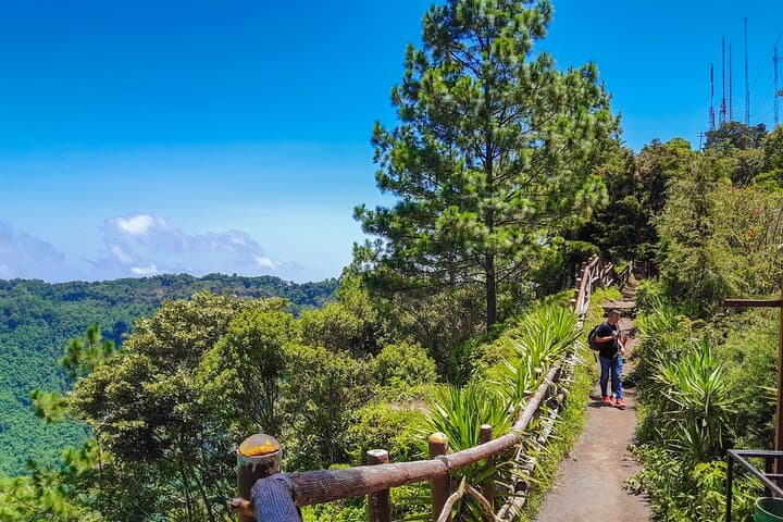 San Salvador Layover: El Boqueron Volcano and Historic City Highlights photo 6