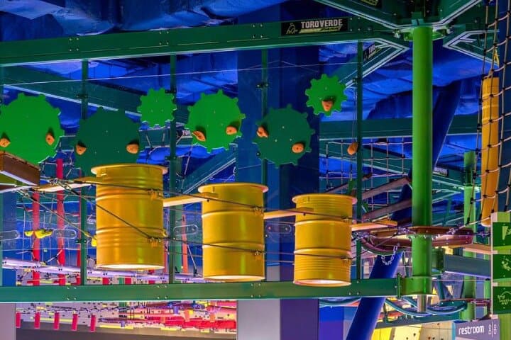 Bull Maze Adventure at Toroverde Urban Park — San Juan Indoor Obstacle Course photo 4