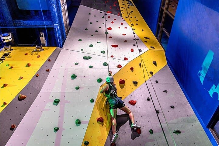 Climb Pico del Toro: Caribbean's Largest Indoor Wall at Toro Verde Park photo 4