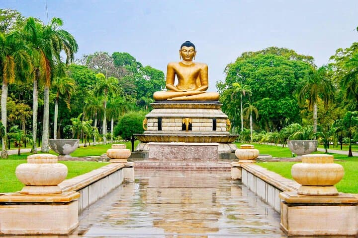 Private 2-Day Vehicle with Driver: Colombo to Galle & Southern Coast Highlights photo 1
