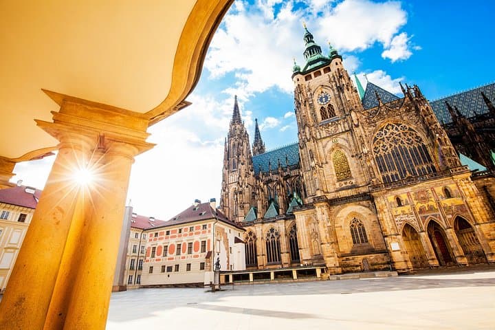 Private Prague Castle Tour: Hidden Entrance, St. Vitus & Royal Gardens photo 4