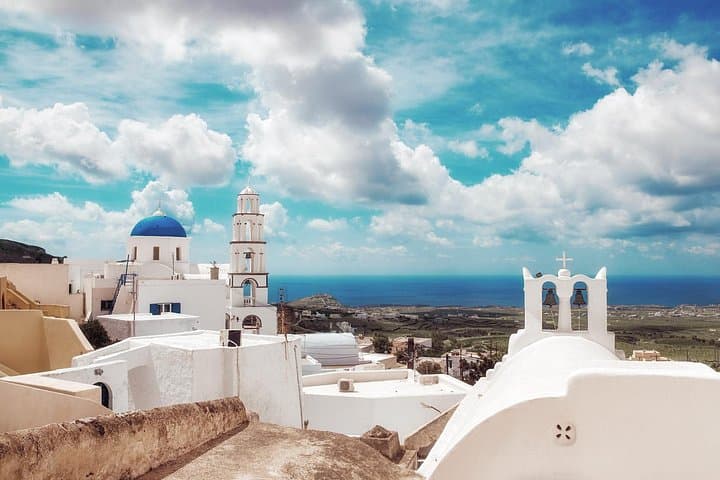 Tailor-Made Santorini Island Tour: Akrotiri, Oia, Red Beach & Wine photo 3