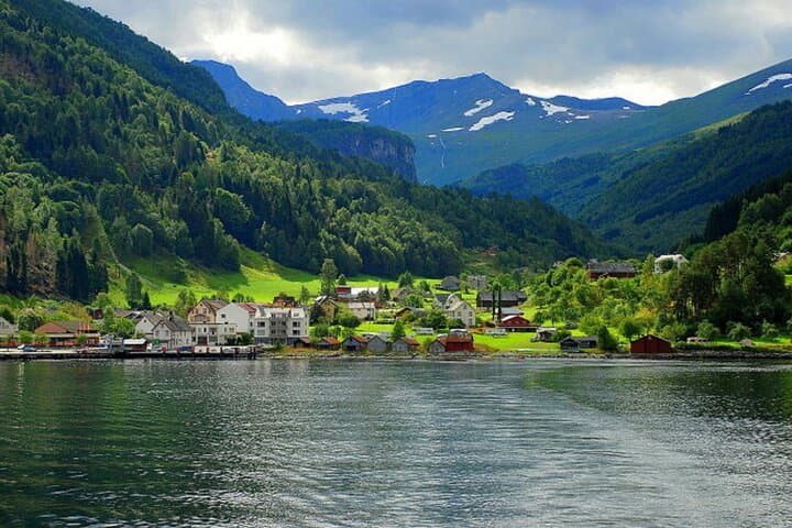 Private Guided Hardangerfjord Day Tour from Bergen photo 5