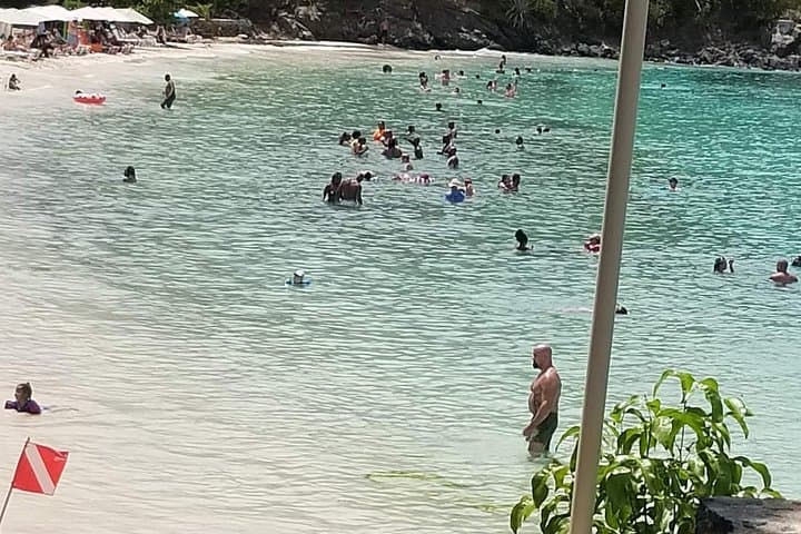 St. Thomas 4-Hour Private Jeep Tour — Skyline Drives, Magen's Bay & Local Flavors photo 4