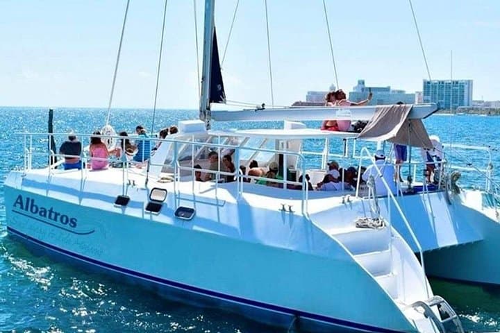 Catamaran Plus Sailing to Isla Mujeres: Snorkel, Beach Club & Sunset Cruise photo 2