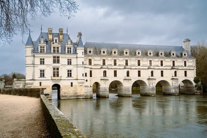 Two Loire Legends: Chambord & Chenonceau Day Trip from Paris
