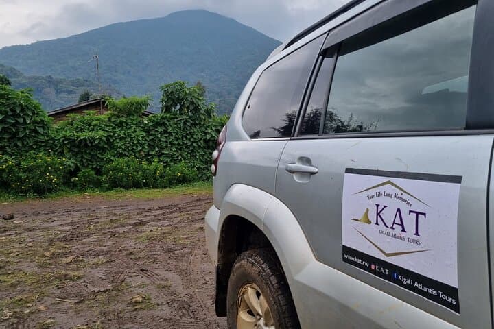 Full-Day Mt. Bisoke Hike: Volcano Trail in Rwanda's Virunga Range photo 3