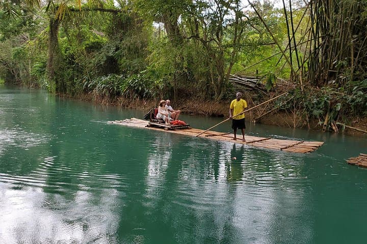 Martha Brae Bamboo Rafting from Montego Bay — 3-Mile Relaxing Raft Tour photo 4