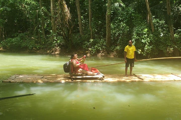 Martha Brae Bamboo Rafting from Montego Bay — 3-Mile Relaxing Raft Tour photo 6