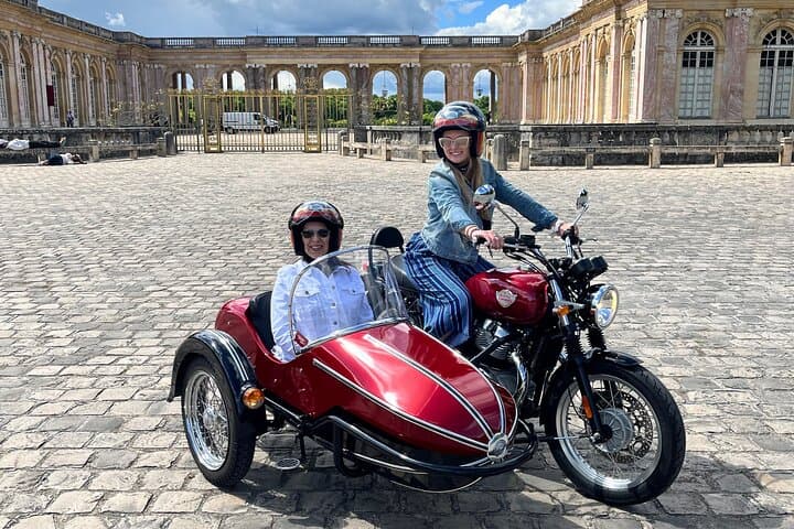 Half-Day Versailles Sidecar Tour with Palace Entry from Paris photo 4