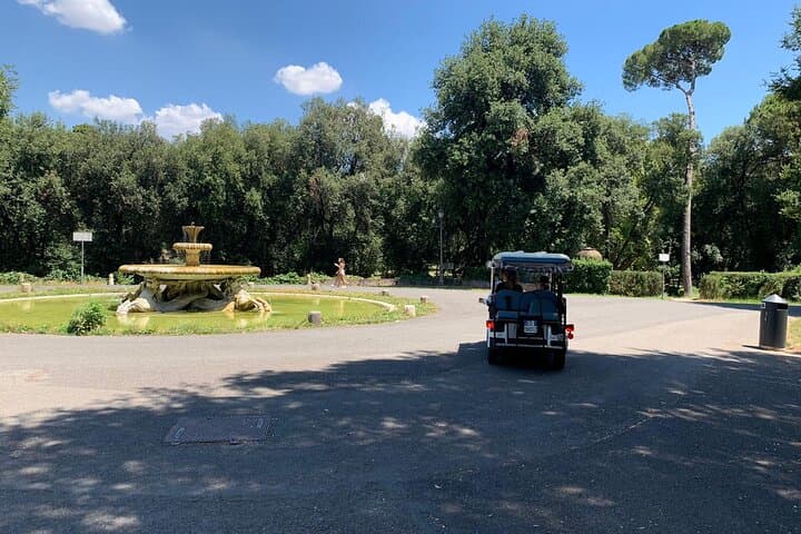 Rome by Golf Cart: Small-Group Eco Tour of Iconic Sights photo 2