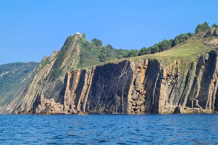 San Sebastián Bay Boat Excursion — Two Bays, Sunset Cava & Pasaia Views photo 4