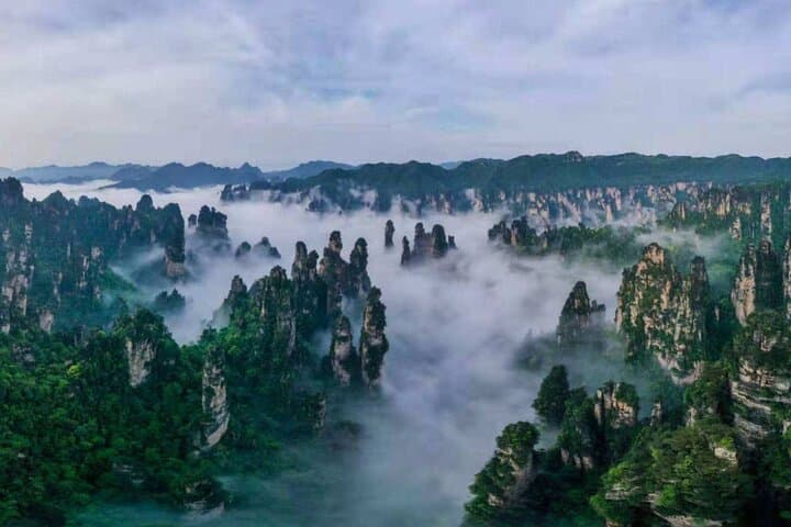 2-Day Best of Zhangjiajie: Avatar Mountains & Tianmen Mountain Tour photo 4