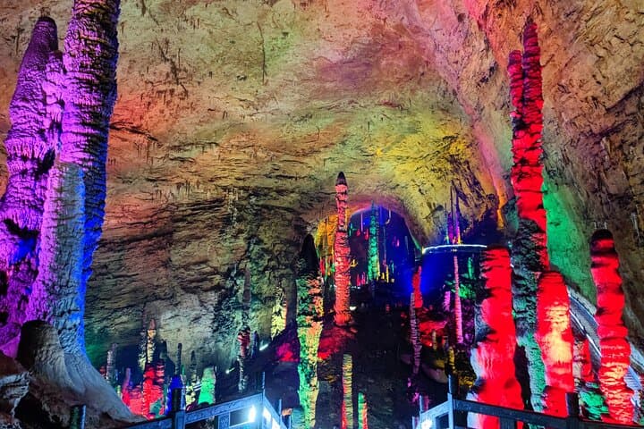 3-Day Zhangjiajie Panoramic Tour: Avatar Peaks, Glass Bridge & Tianmen Mountain photo 4