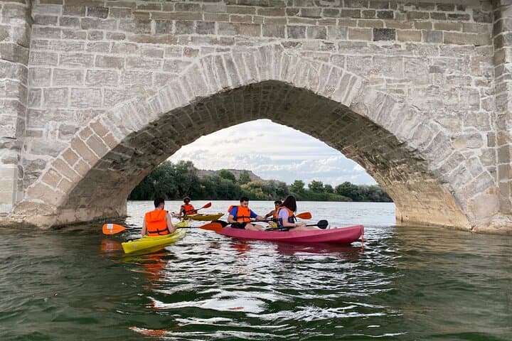 Paddle the Ebro: Kayak Rental and Short River Run in Tudela, Navarra photo 3