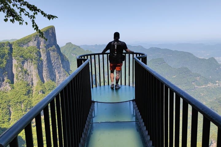 3-Day Zhangjiajie Panoramic Tour: Avatar Peaks, Glass Bridge & Tianmen Mountain