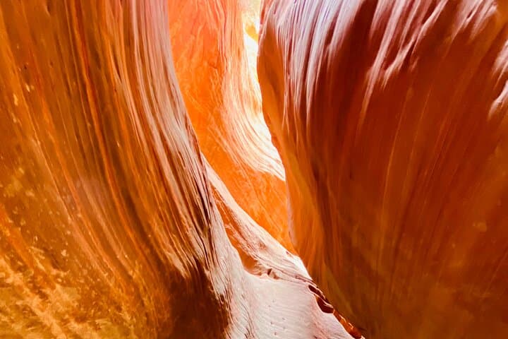 Peekaboo Slot Canyon & Great Chamber Guided Hike — Kanab Photo-Friendly Adventure photo 4