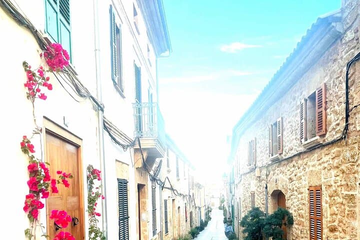 AdventureDate Alcúdia: App-Guided German Interactive Walking Game (3 km) photo 3
