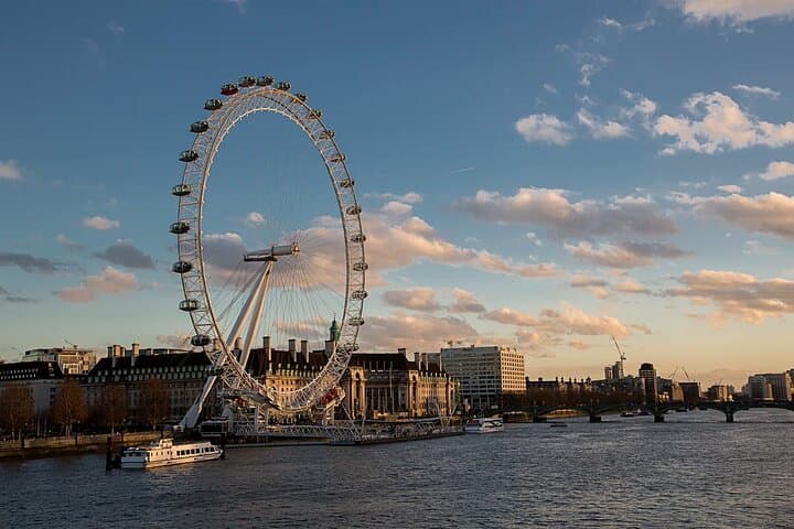 Full-Day Private London Tour with Tower of London Entry photo 3
