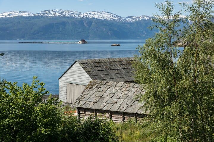 Private Guided Hardangerfjord Day Tour from Bergen photo 3