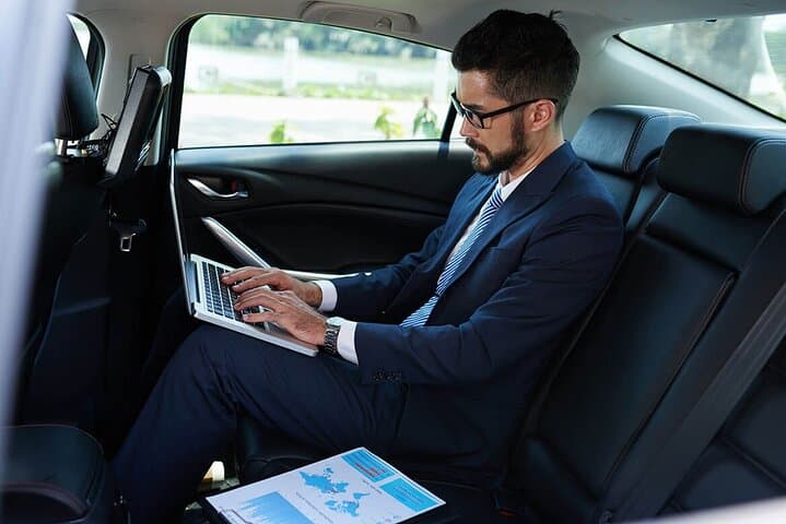Private Half-Day Vehicle with Driver in Dubai — Flexible Hotel & Airport Transfers photo 5