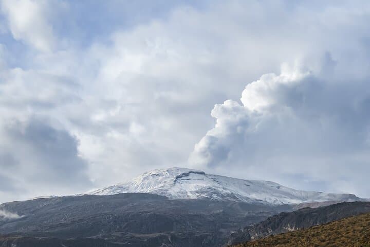 Nevado del Ruiz & Termales del Otoño Day Trip from Pereira photo 4