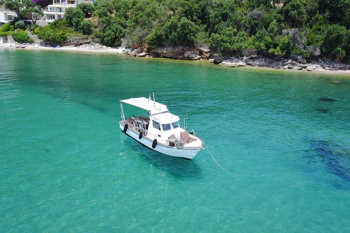 Private 4-Hour Boat Tour in Corfu — Old Fortress, Vido Island & Snorkeling