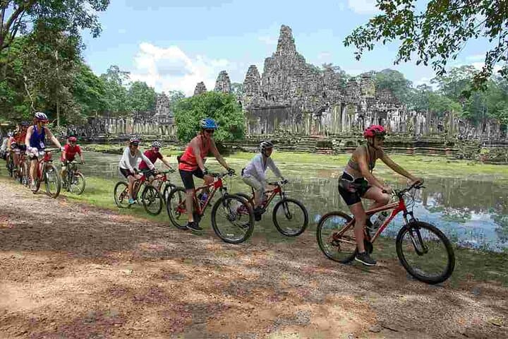 Cycling Angkor Wat at Sunrise or Sunset: Guided Bicycle Tour of Angkor's Temples photo 6