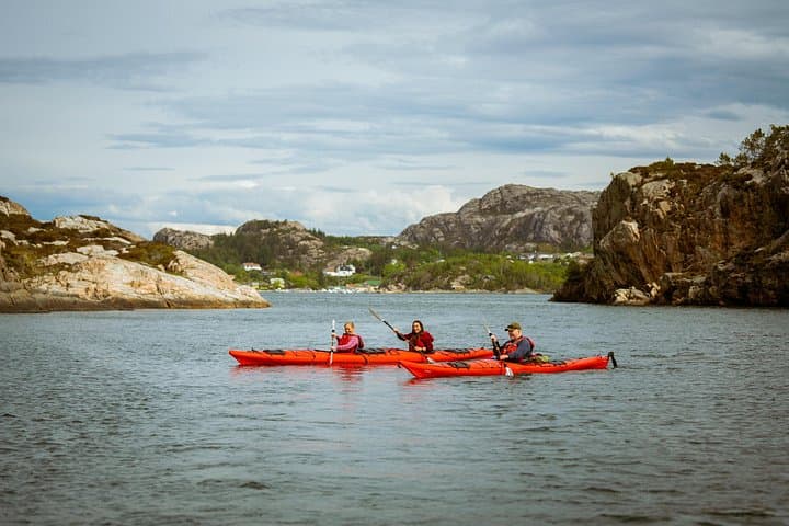 Guided Kayak Tour Bergen — Paddle the Øygarden Islets with Local Guides photo 3